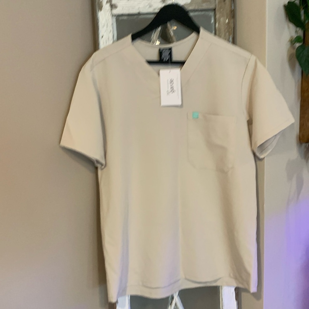 Garde Malade One Pocket Men's Scrub Top - Size Small